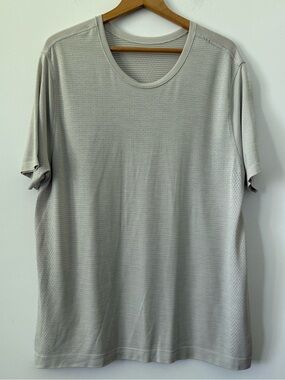 Lululemon athletica Metal Vent Breathe Short Sleeve Crew Tee - Off white/Ceramic